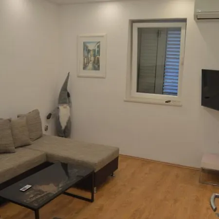 Lipa Mare - With Heated Pool